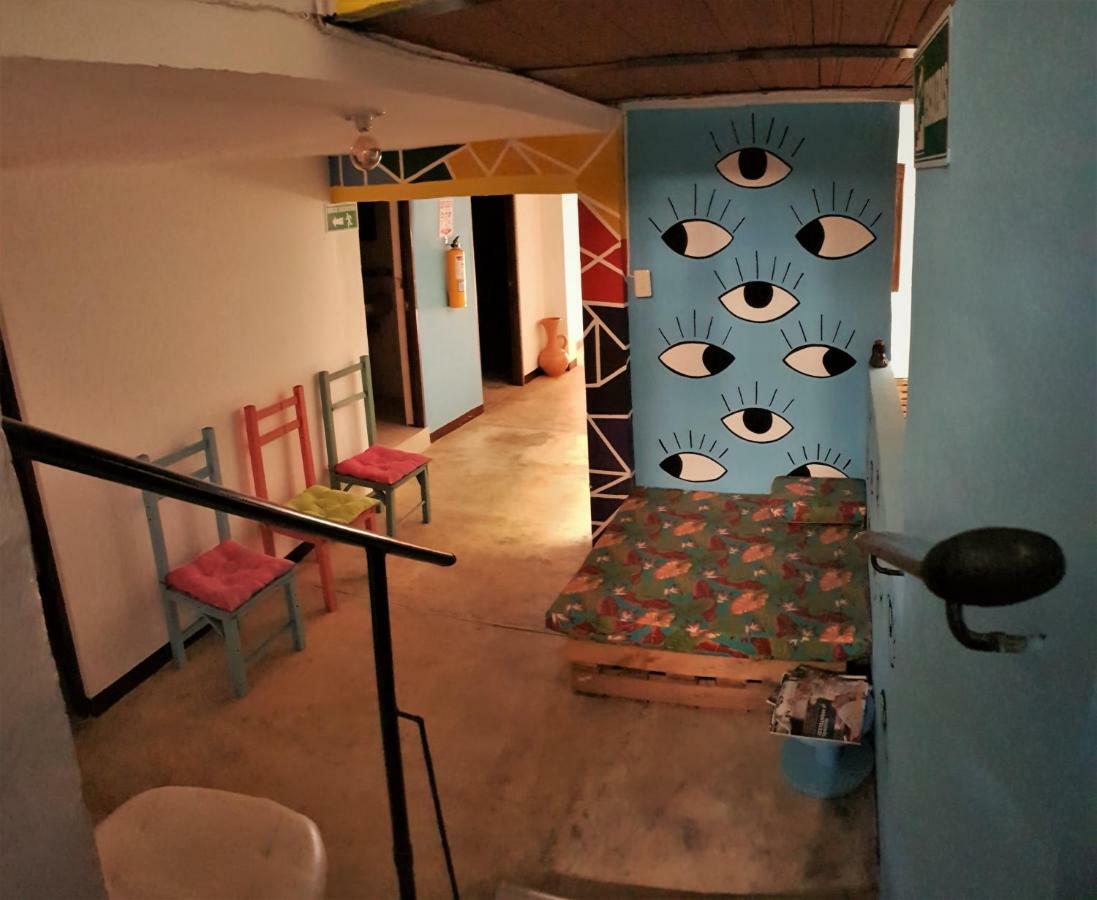 Hostal La Mercedes Street Cali Buitenkant foto