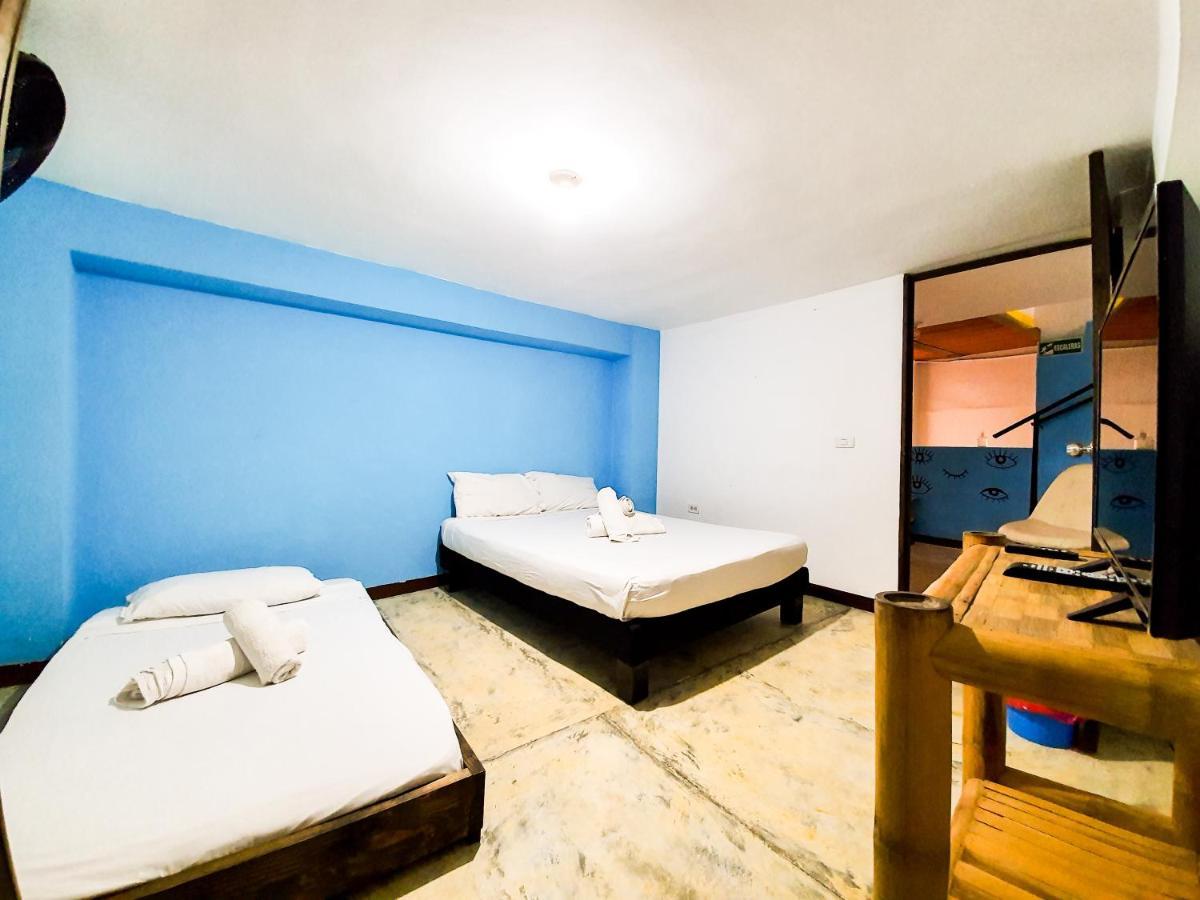 Hostal La Mercedes Street Cali Buitenkant foto